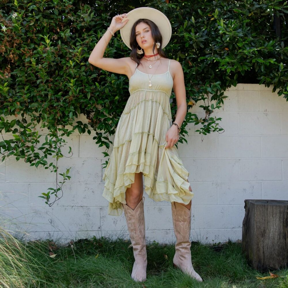 Young Threads Boho Midi Dress in Moss Size Small